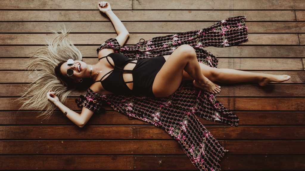 Estilos de maiô para festa na piscina: conheça 15 modelos belíssimos